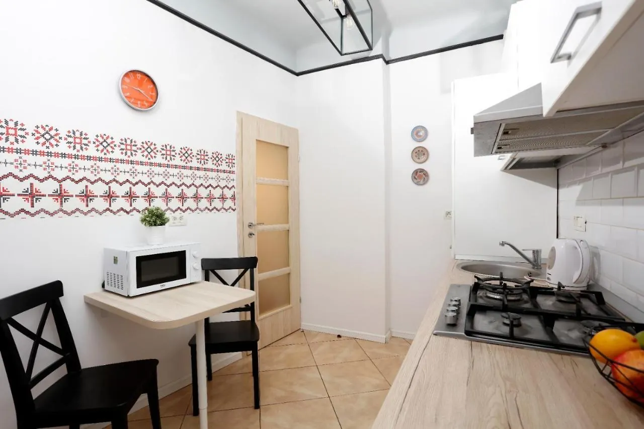 Traditional Modern 3 Bedroom Apartment In Center Bukarest Rumænien